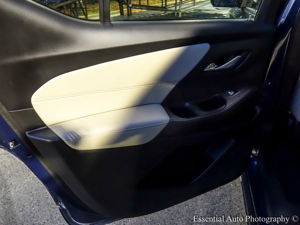 Used 2023 Chevrolet Traverse LS w/ Safety Package image 28