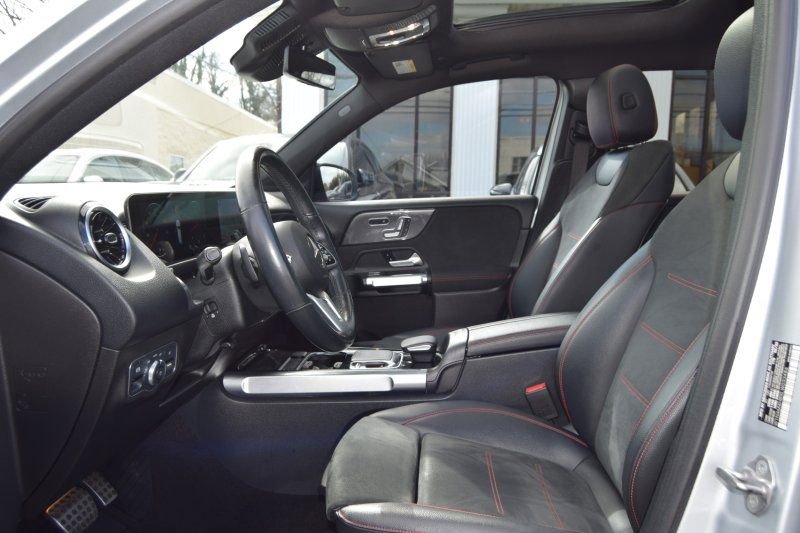 Used 2020 Mercedes-Benz GLB 250 4MATIC image 22