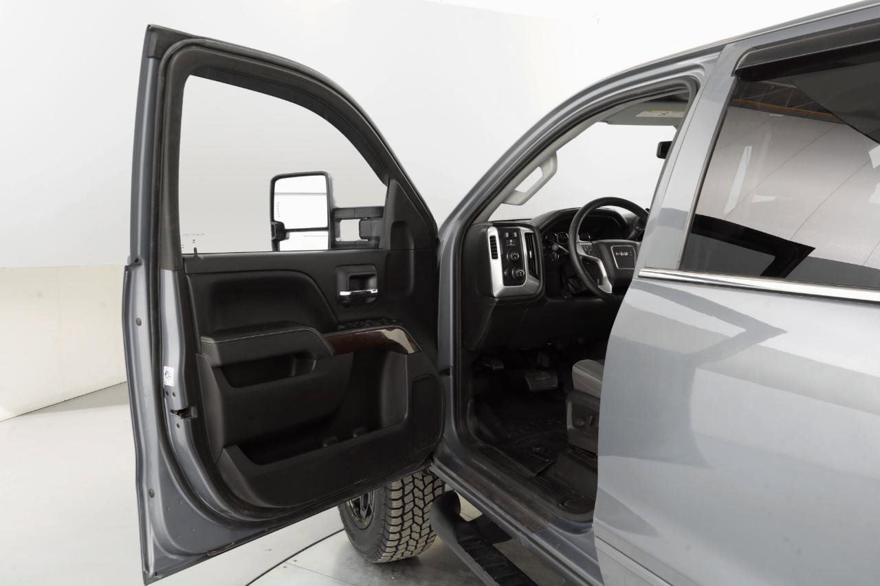 Used 2015 GMC Sierra 2500 SLE image 11