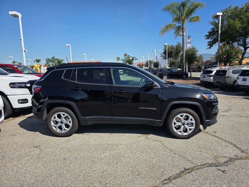New 2026 Jeep Compass Latitude AWD/4WD image 3