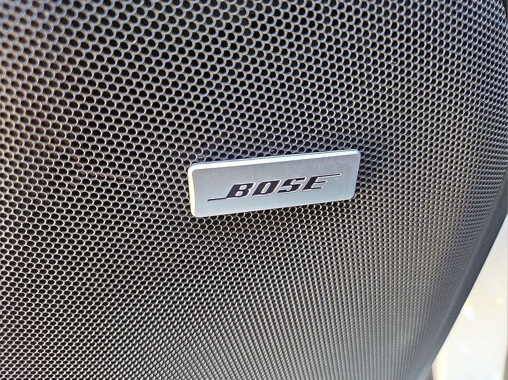 Used 2023 Chevrolet Suburban Premier image 20