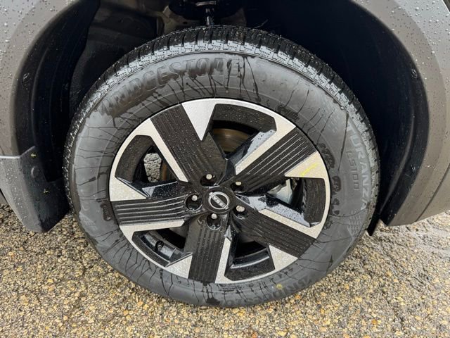 New 2026 Nissan Kicks SV w/ SV Premium Package image 32