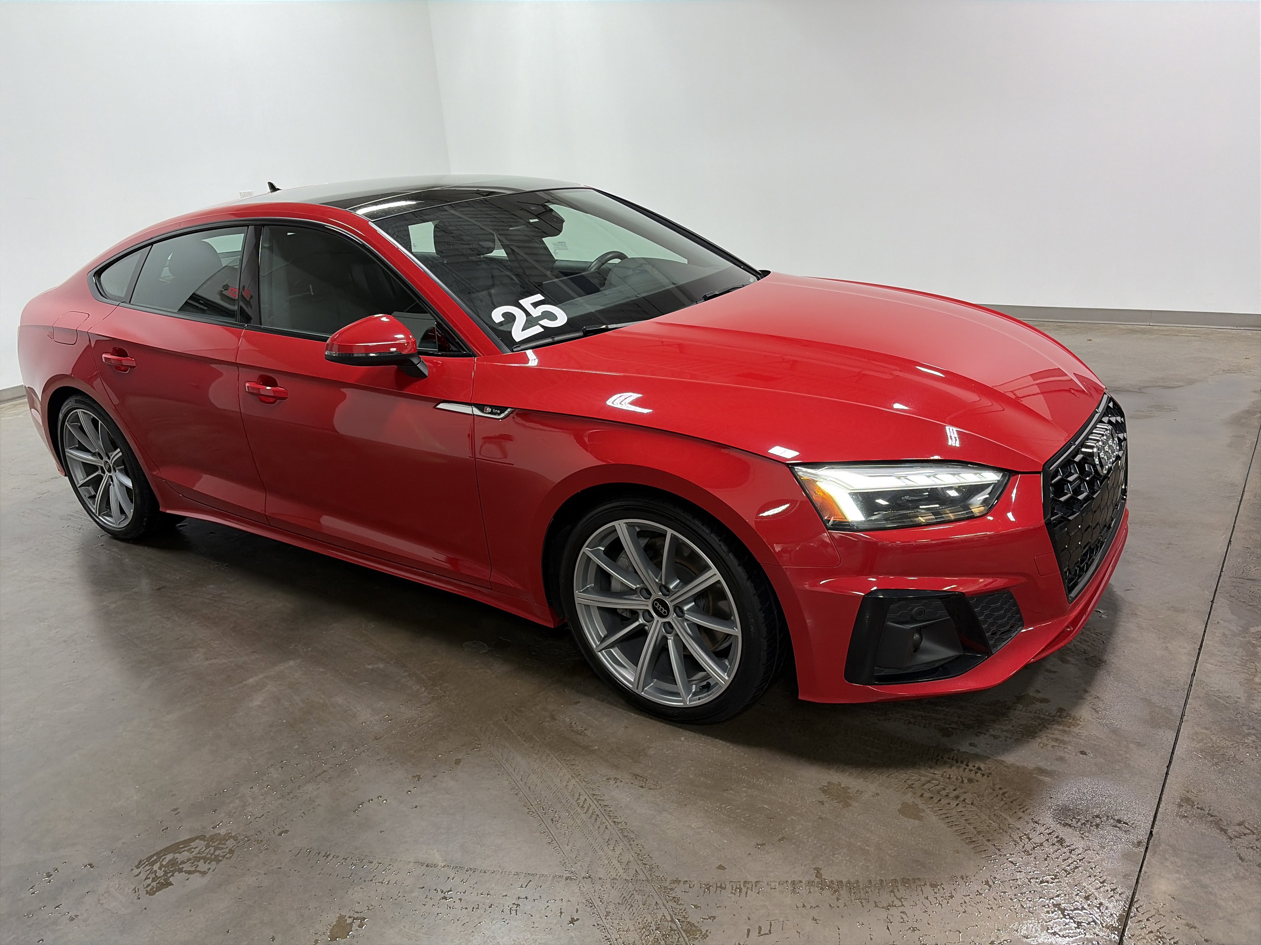 Used 2025 Audi A5 2.0T Premium Plus image 2