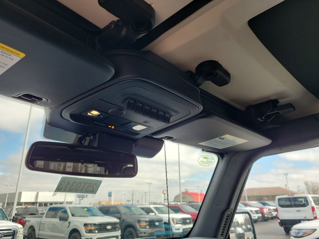 New 2025 Ford Bronco Badlands image 30