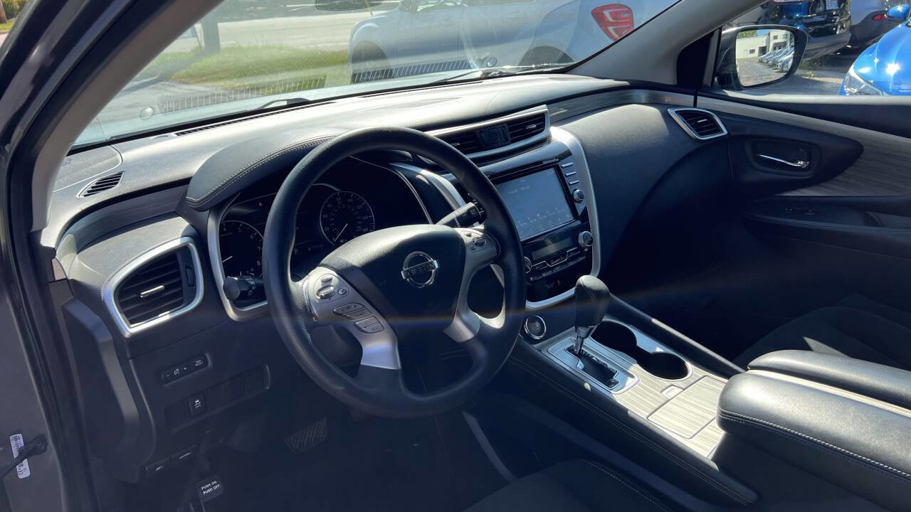 Used 2017 Nissan Murano S w/ Navigation Package image 10