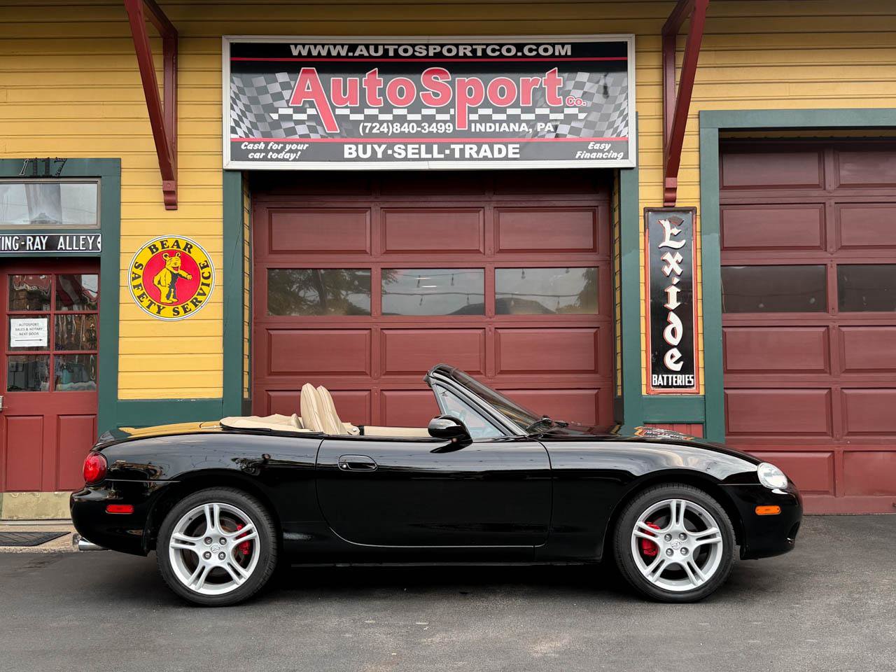 Used 2004 MAZDA MX-5 Miata LS RWD image 10