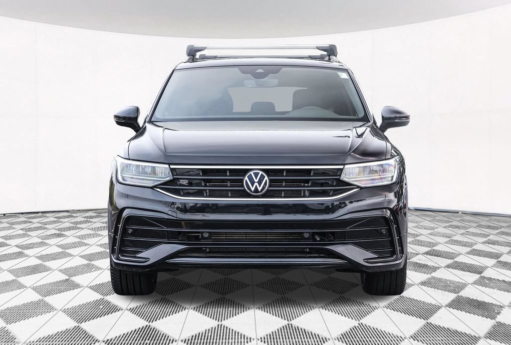 Used 2023 Volkswagen Tiguan SE R-Line FWD image 10