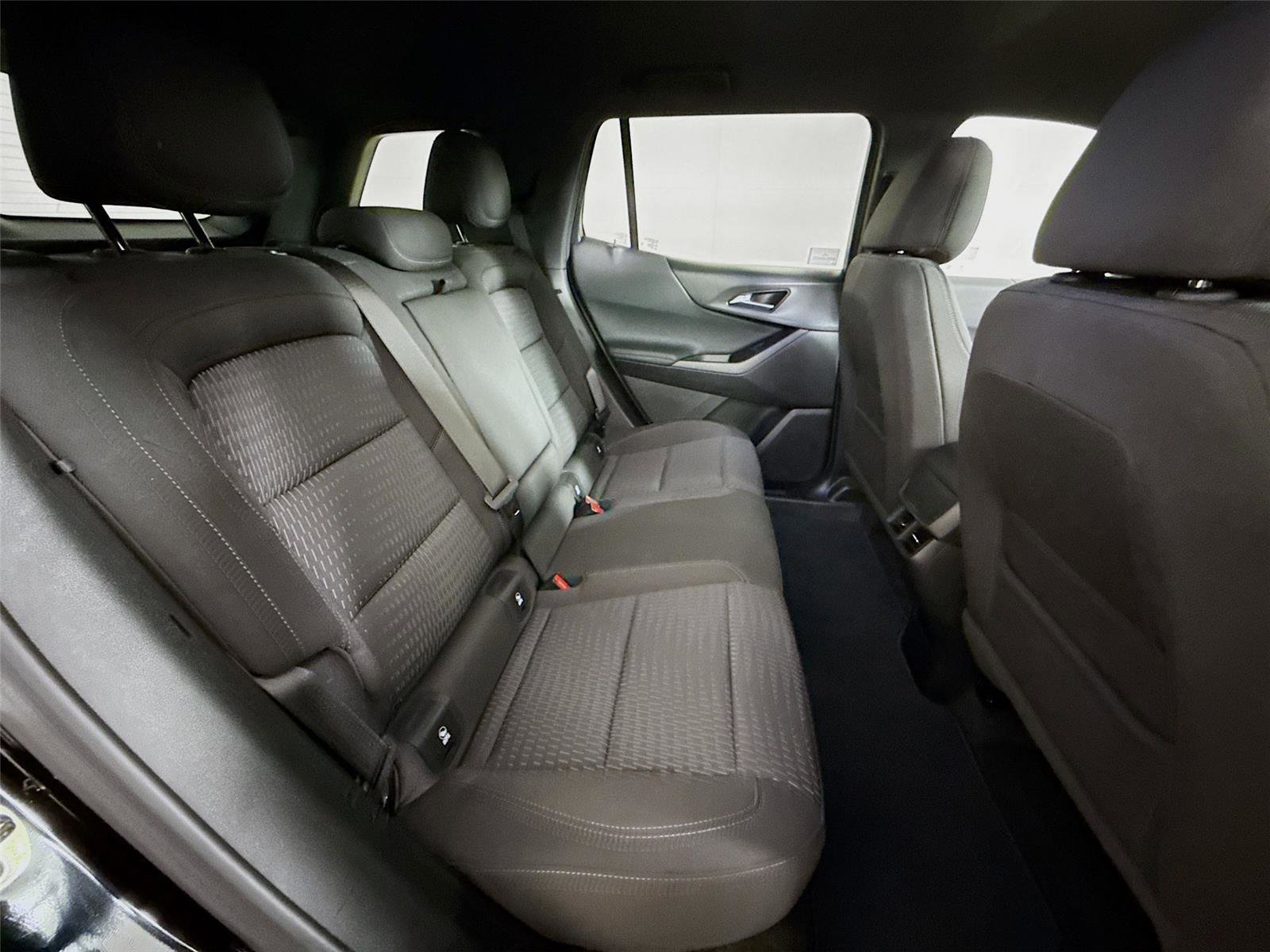 Used 2025 Chevrolet Equinox LT AWD/4WD image 27