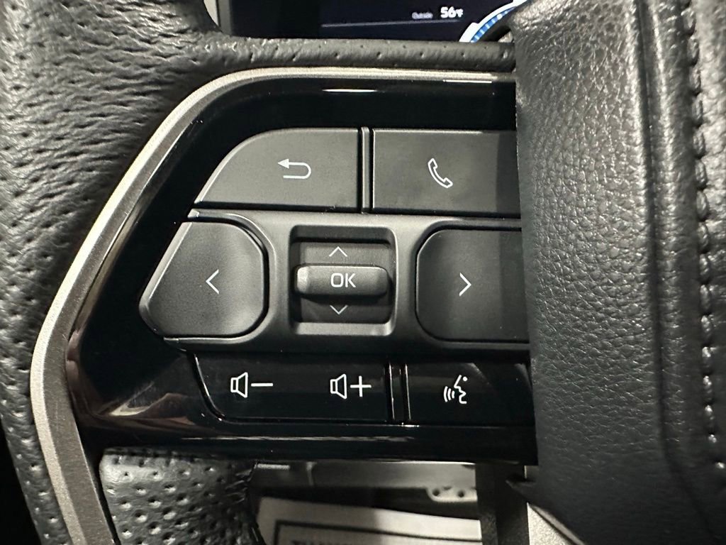 Used 2024 Toyota Sequoia SR5 w/ SR5 Premium Package AWD/4WD image 19