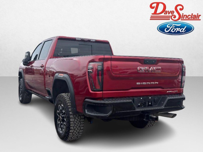 Used 2025 GMC Sierra 2500 AT4X image 9