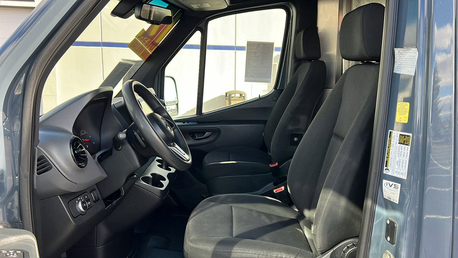 Used 2019 Mercedes-Benz Sprinter 144 image 26