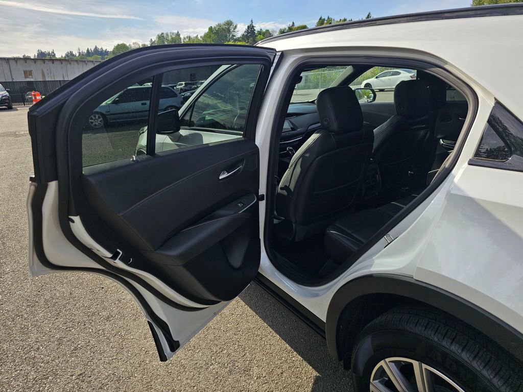 Used 2023 Cadillac XT4 Sport AWD/4WD image 22