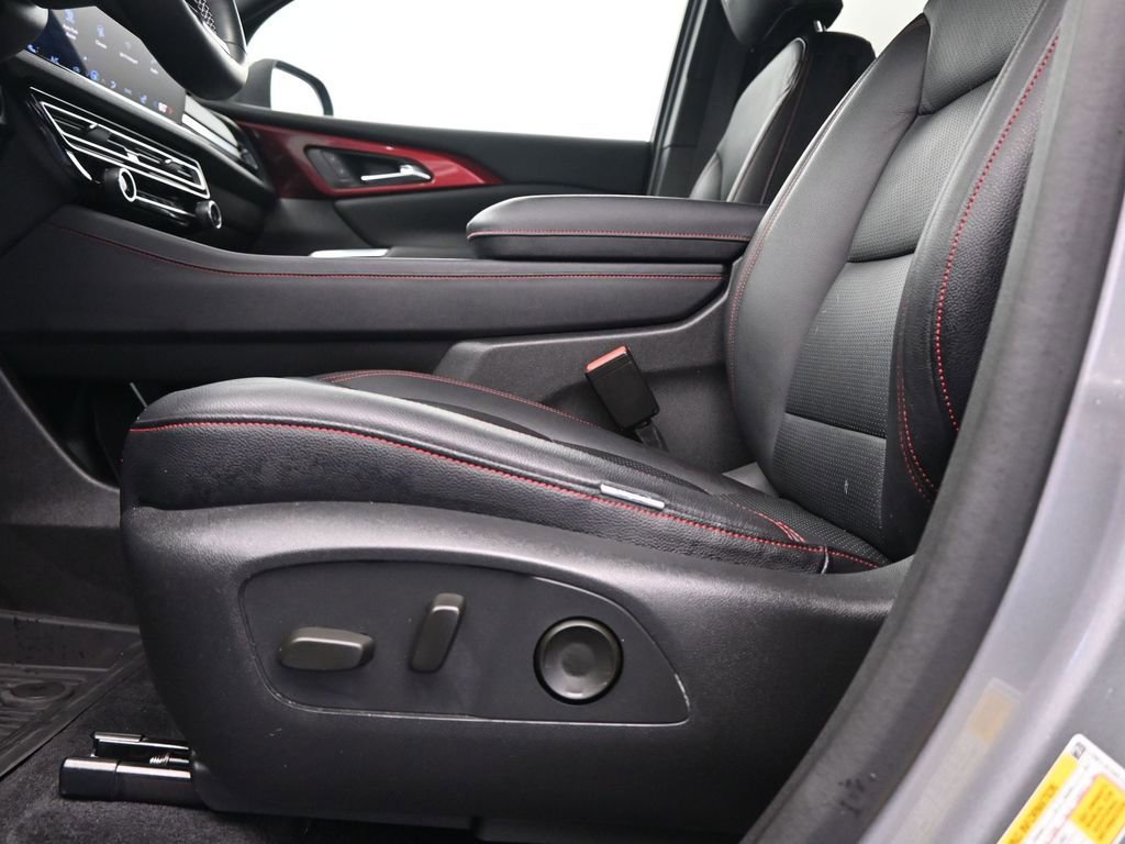 Certified 2024 Chevrolet Traverse Z71 w/ Enhanced Driving Package image 27