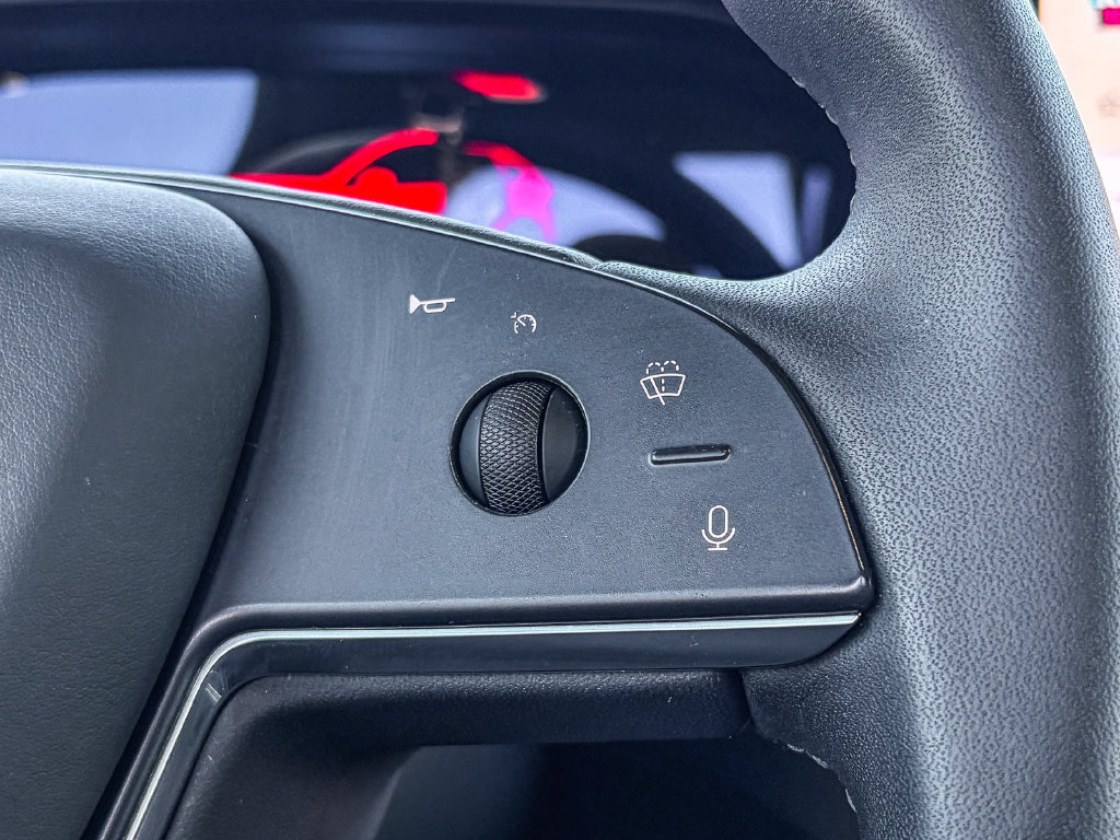 Used 2023 Tesla Model X AWD/4WD image 19