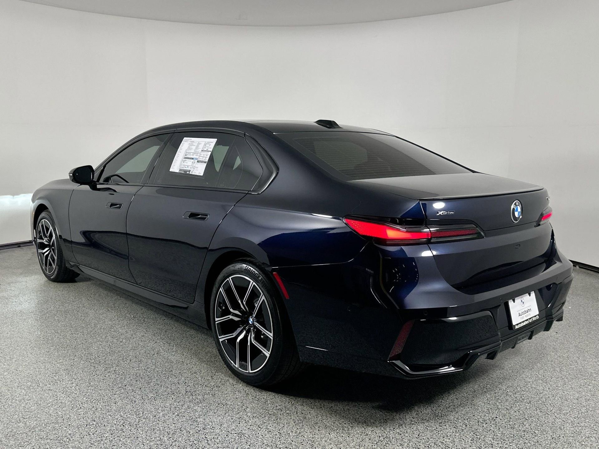 New 2025 BMW 740i xDrive w/ Premium Package image 6