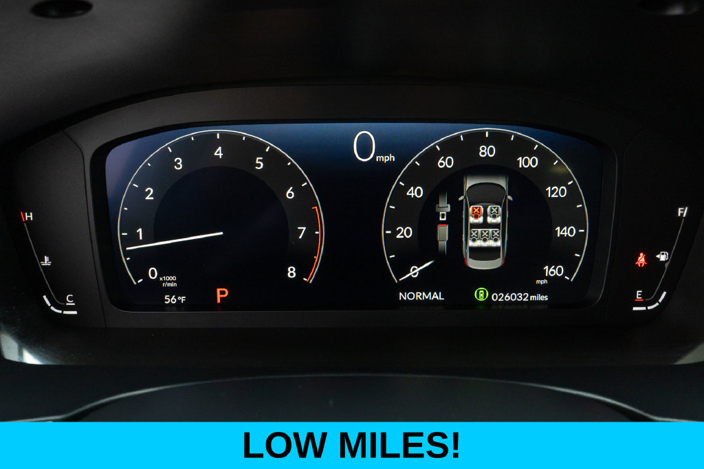 Used 2023 Honda Civic Touring image 3