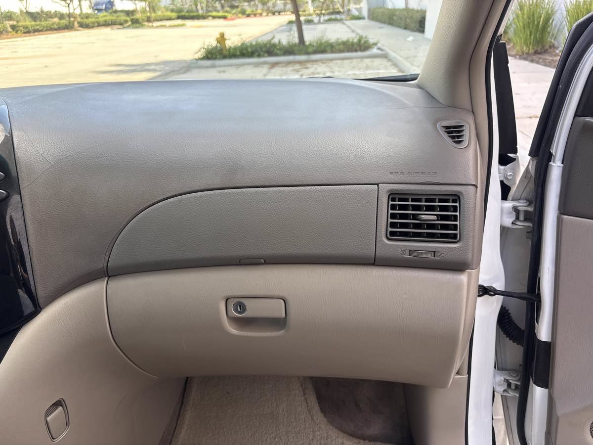 Used 2005 Toyota Sienna LE FWD image 15