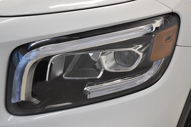 Used 2022 Mercedes-Benz GLB 250 4MATIC image 15