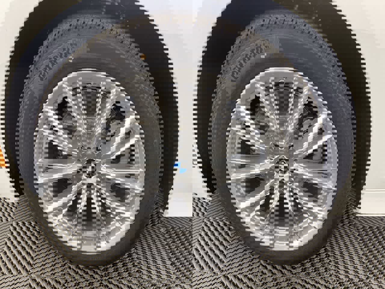 Used 2023 BMW 330i xDrive Sedan w/ Driving Assistance Package image 8