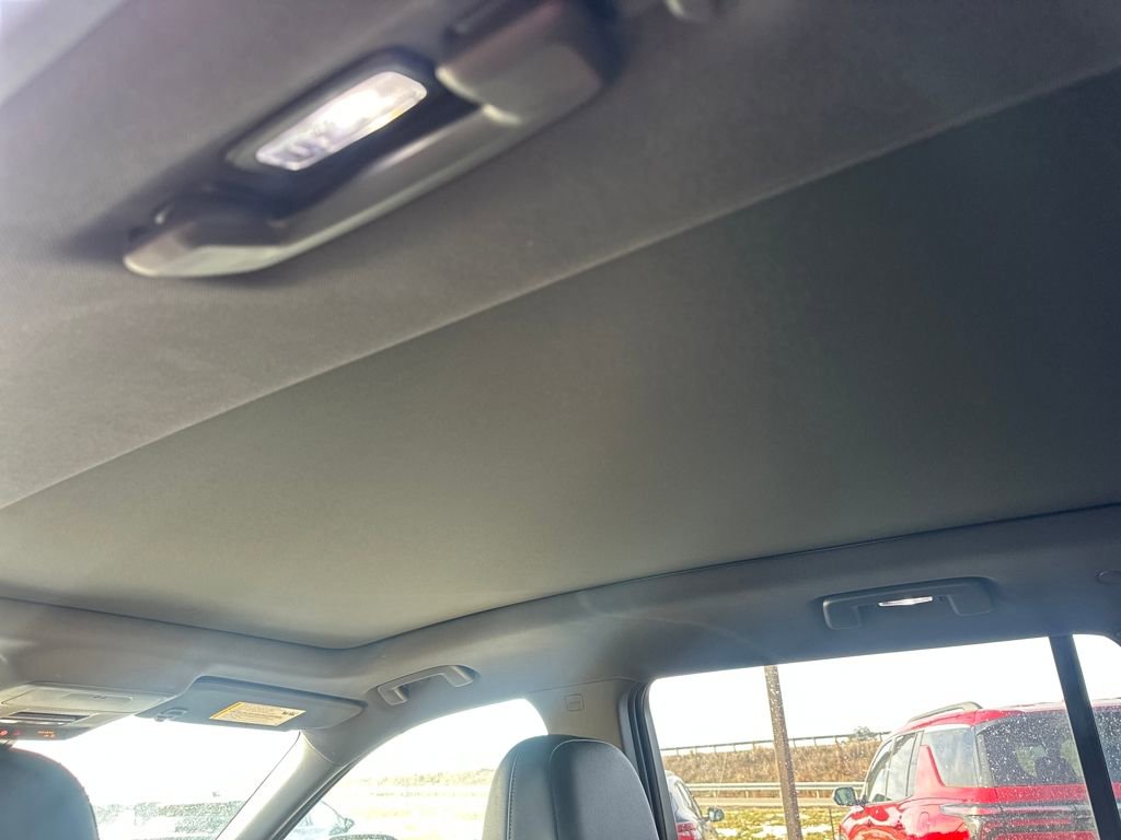 New 2026 Chevrolet Equinox ACTIV w/ Convenience Package III image 16