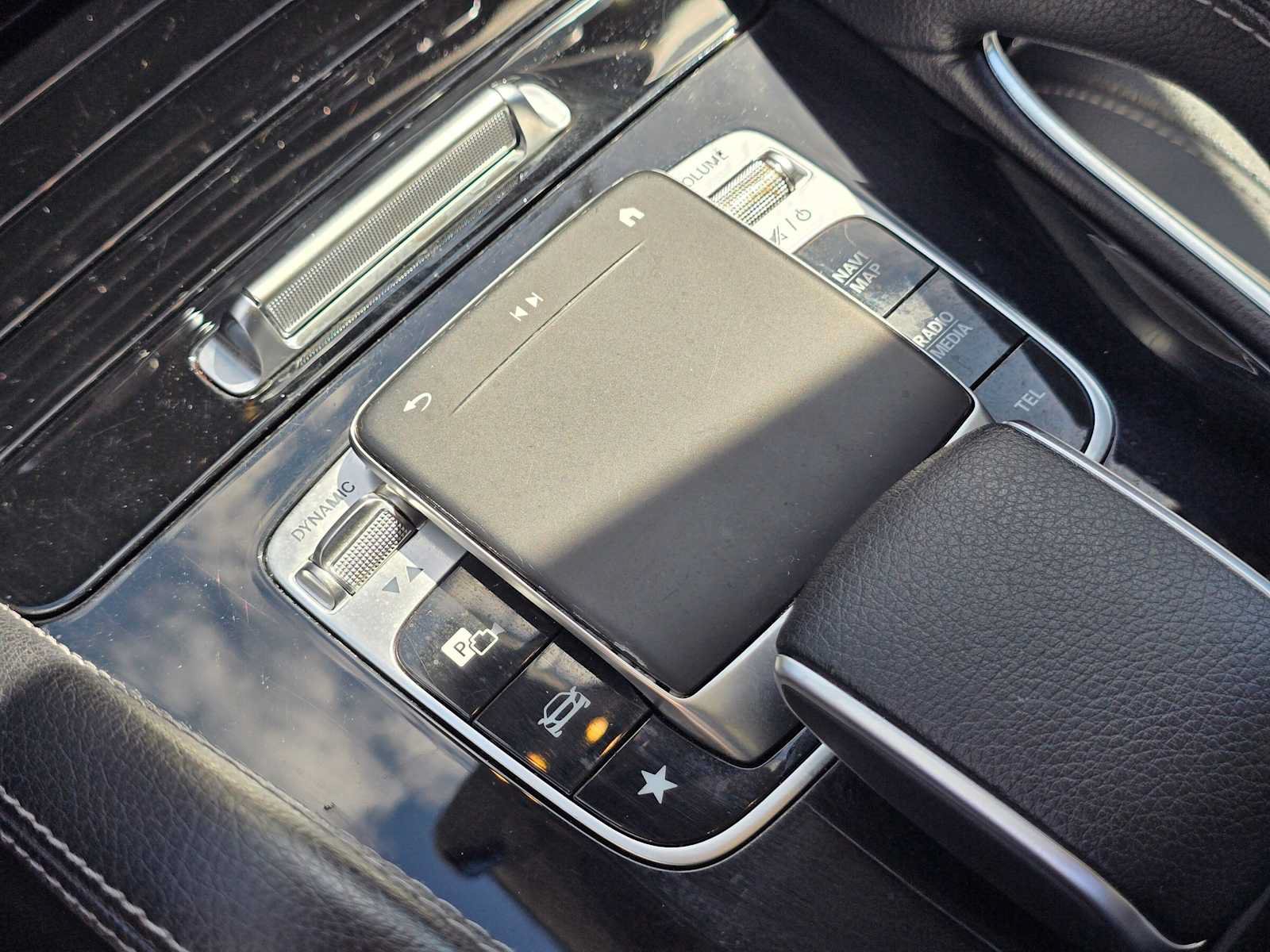 Used 2020 Mercedes-Benz GLE 350 4MATIC image 30