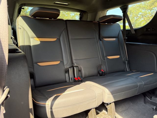 Used 2021 GMC Yukon XL AT4 w/ AT4 Premium Plus Package AWD/4WD image 21