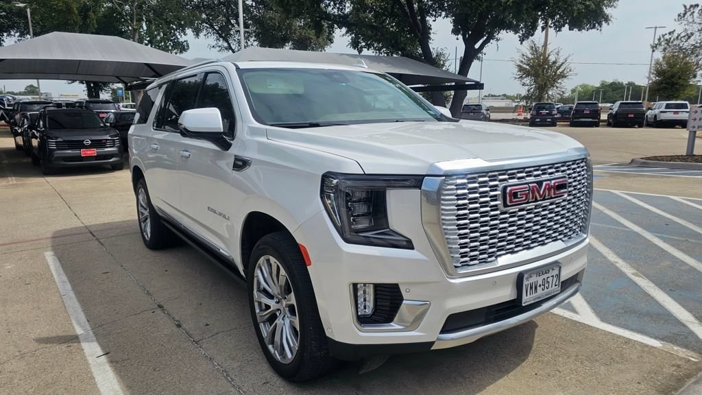 Used 2024 GMC Yukon XL Denali w/ Advanced Technology Package AWD/4WD image 5