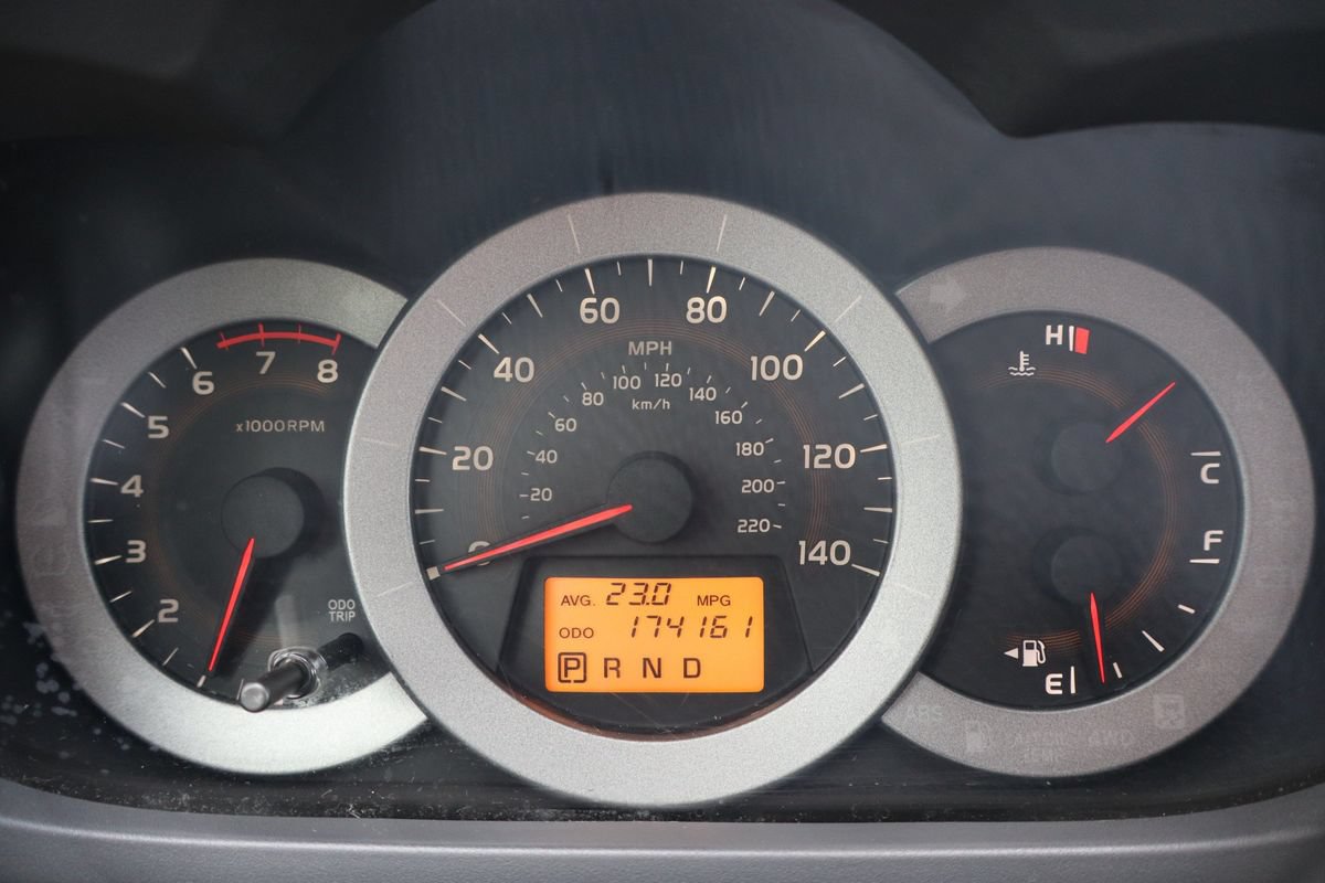 Used 2011 Toyota RAV4 4WD w/ Upgrade Value Pkg image 35