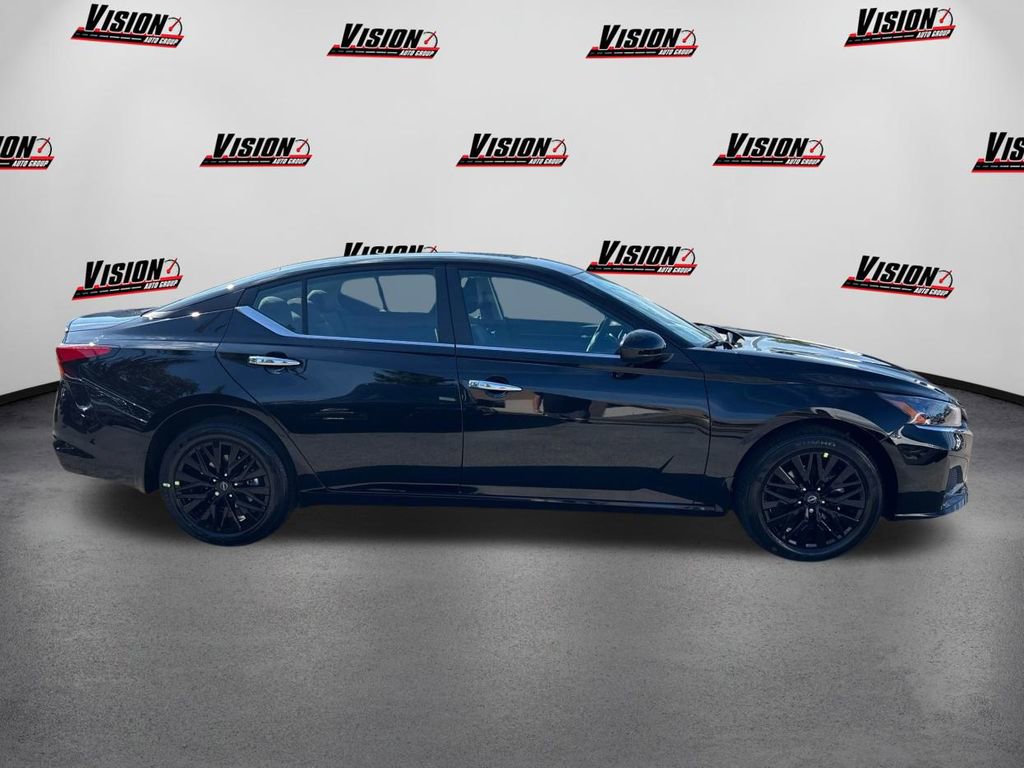 New 2025 Nissan Altima 2.5 SV w/ SV Special Edition Package image 4