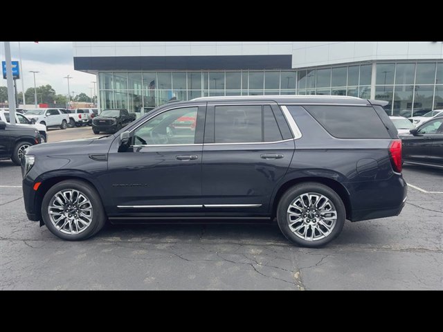 Certified 2023 GMC Yukon Denali Ultimate AWD/4WD image 5