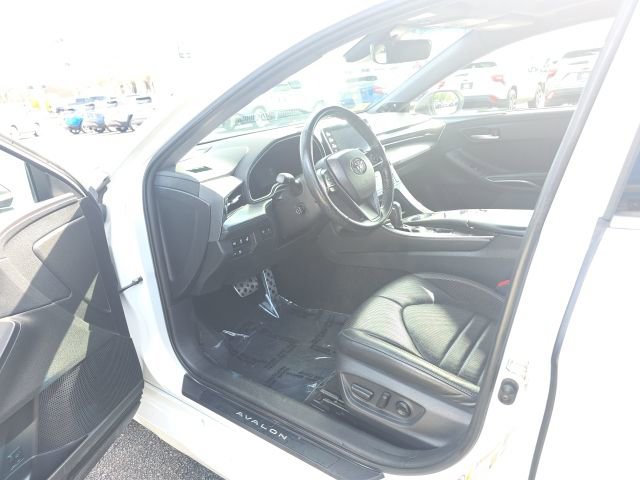 Used 2019 Toyota Avalon Touring w/ Carpet Mat Package FWD image 17