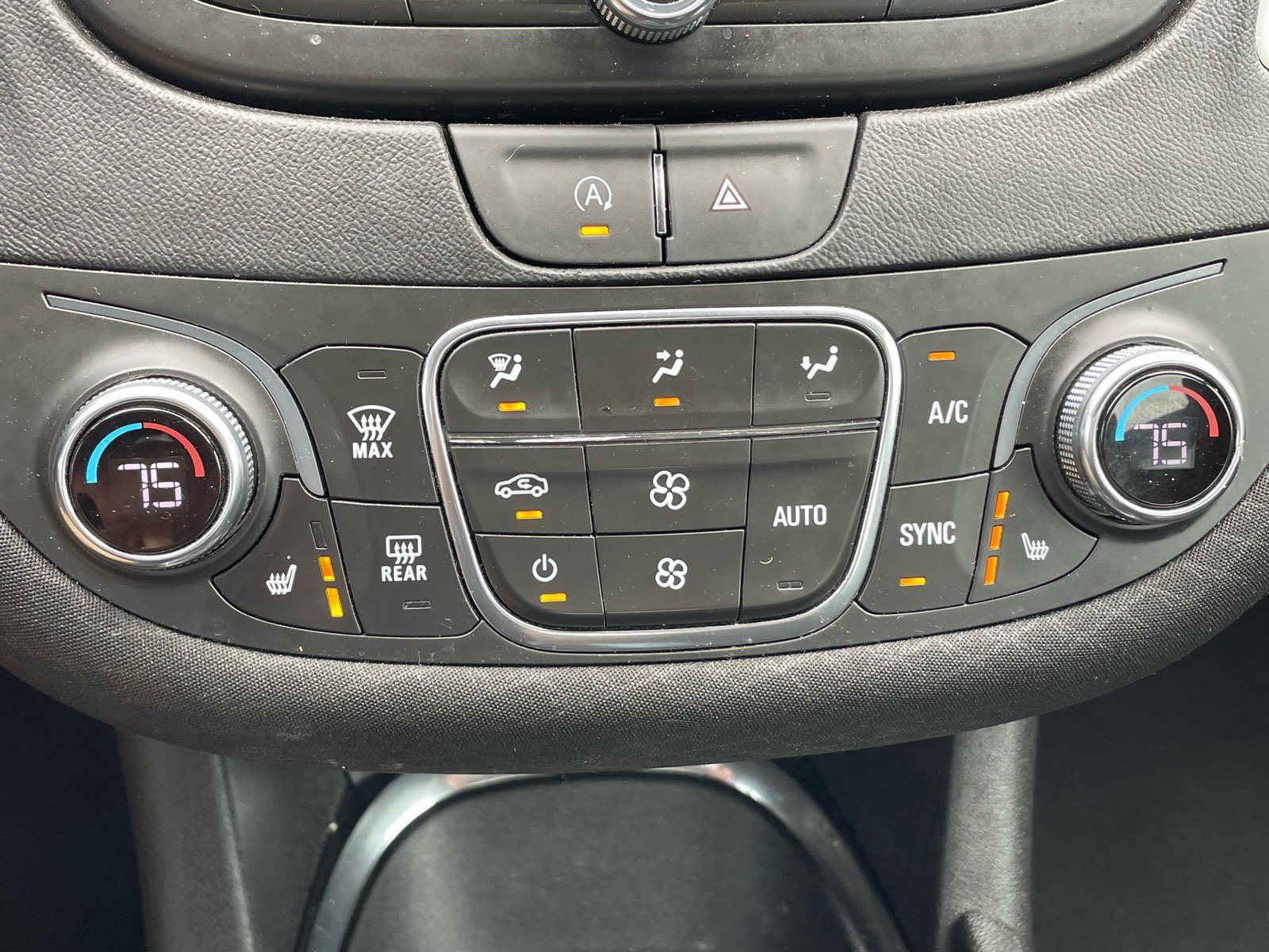 Used 2023 Chevrolet Malibu LT w/ Driver Confidence Package FWD image 10