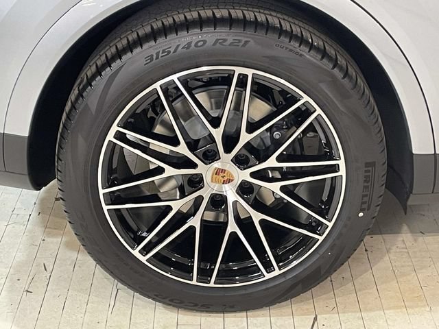 New 2026 Porsche Cayenne AWD/4WD image 12