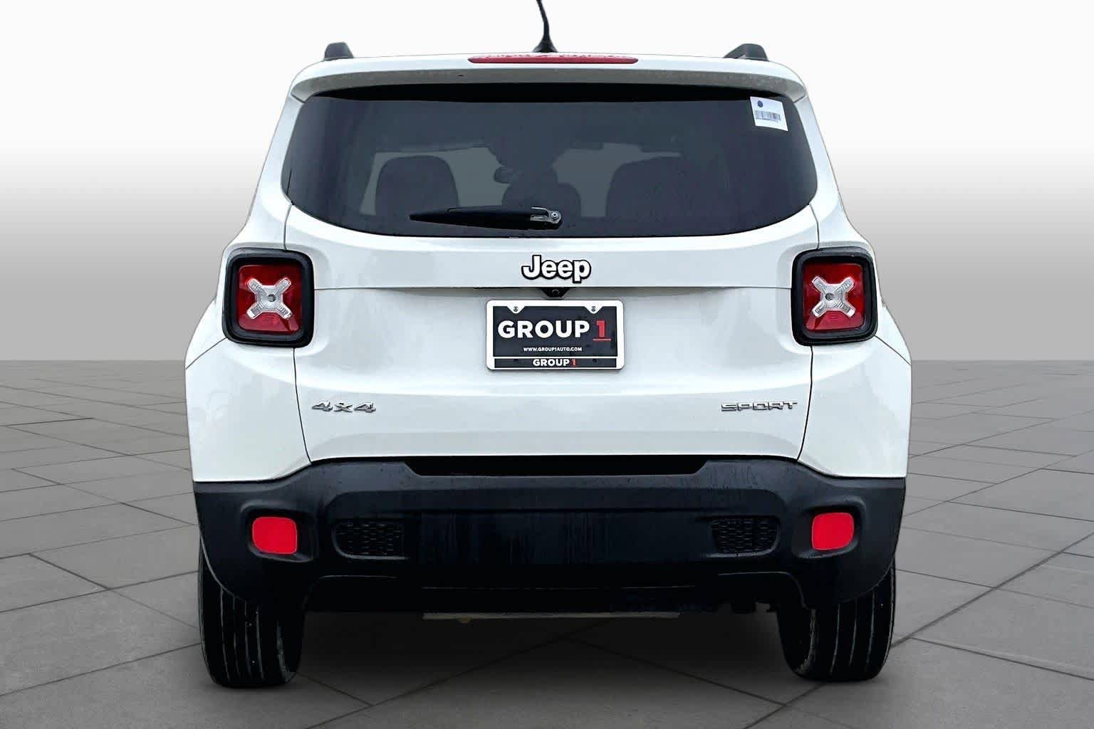 Used 2017 Jeep Renegade Sport w/ Power & Air Group AWD/4WD image 5