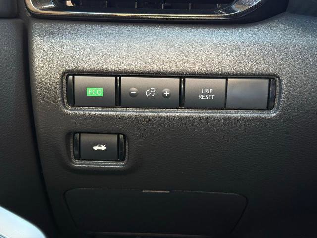 Certified 2025 Nissan Sentra SR image 26