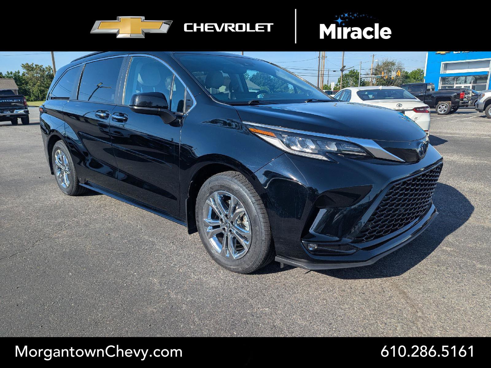 Used 2023 Toyota Sienna XSE w/ XSE Plus Package AWD/4WD video 1