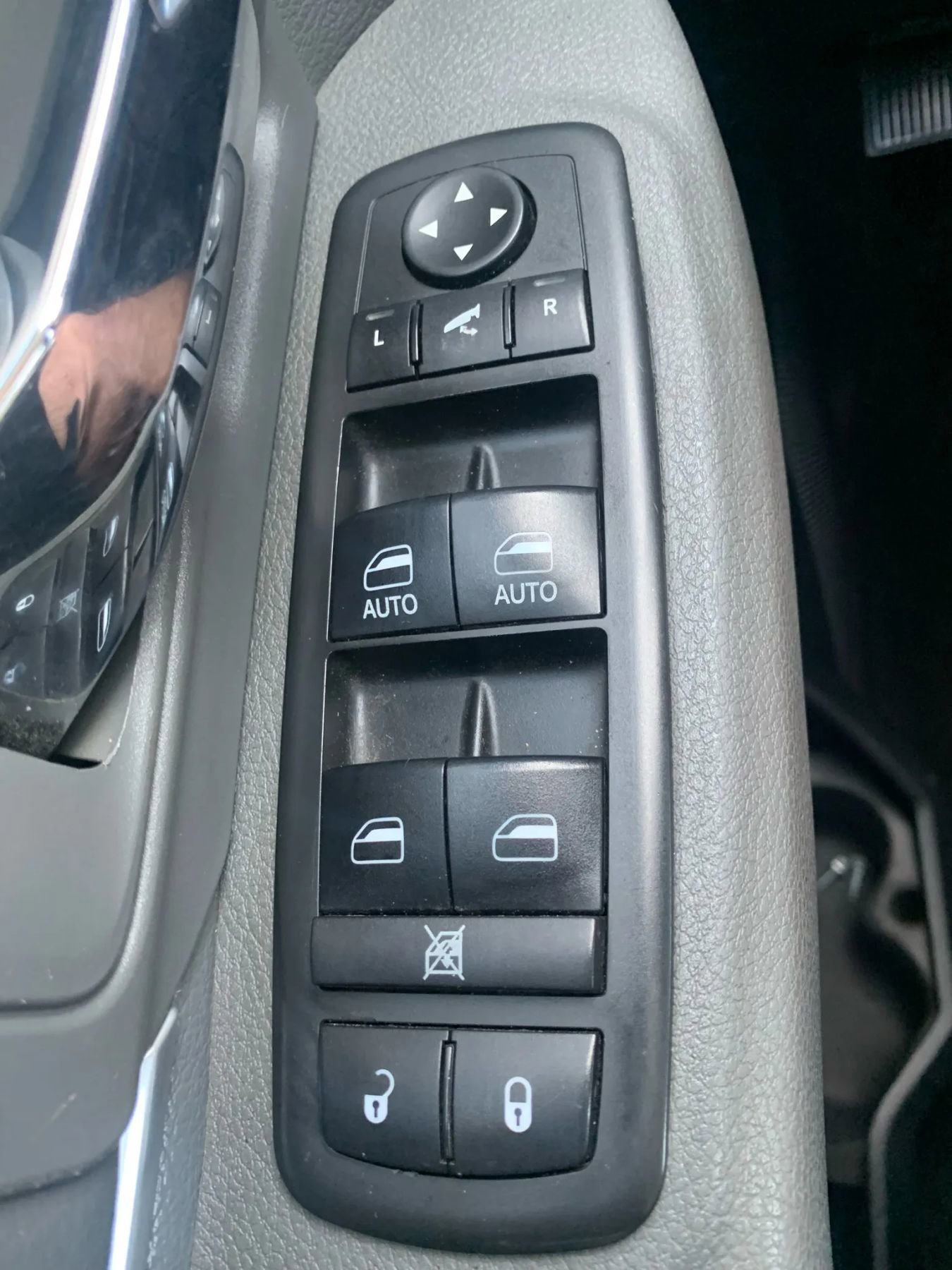 Used 2018 RAM 1500 Lone Star image 25