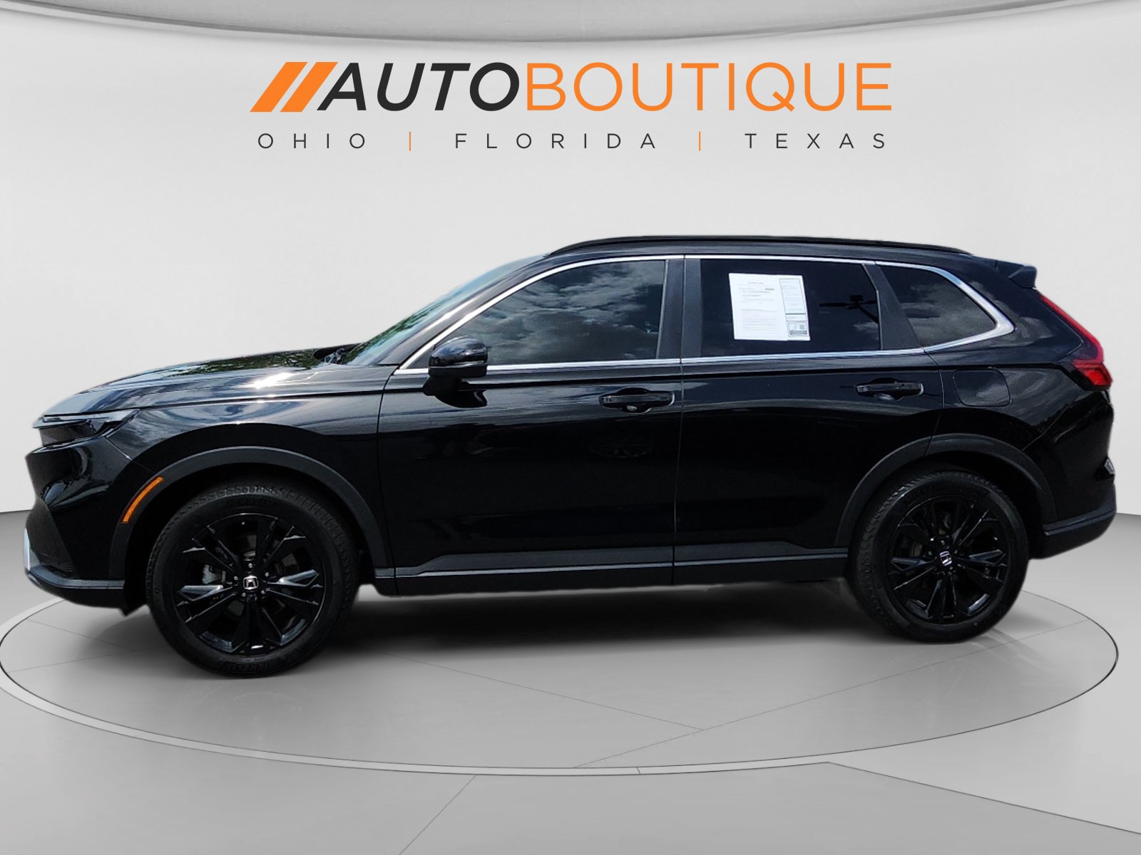 Used 2023 Honda CR-V Sport Touring image 2