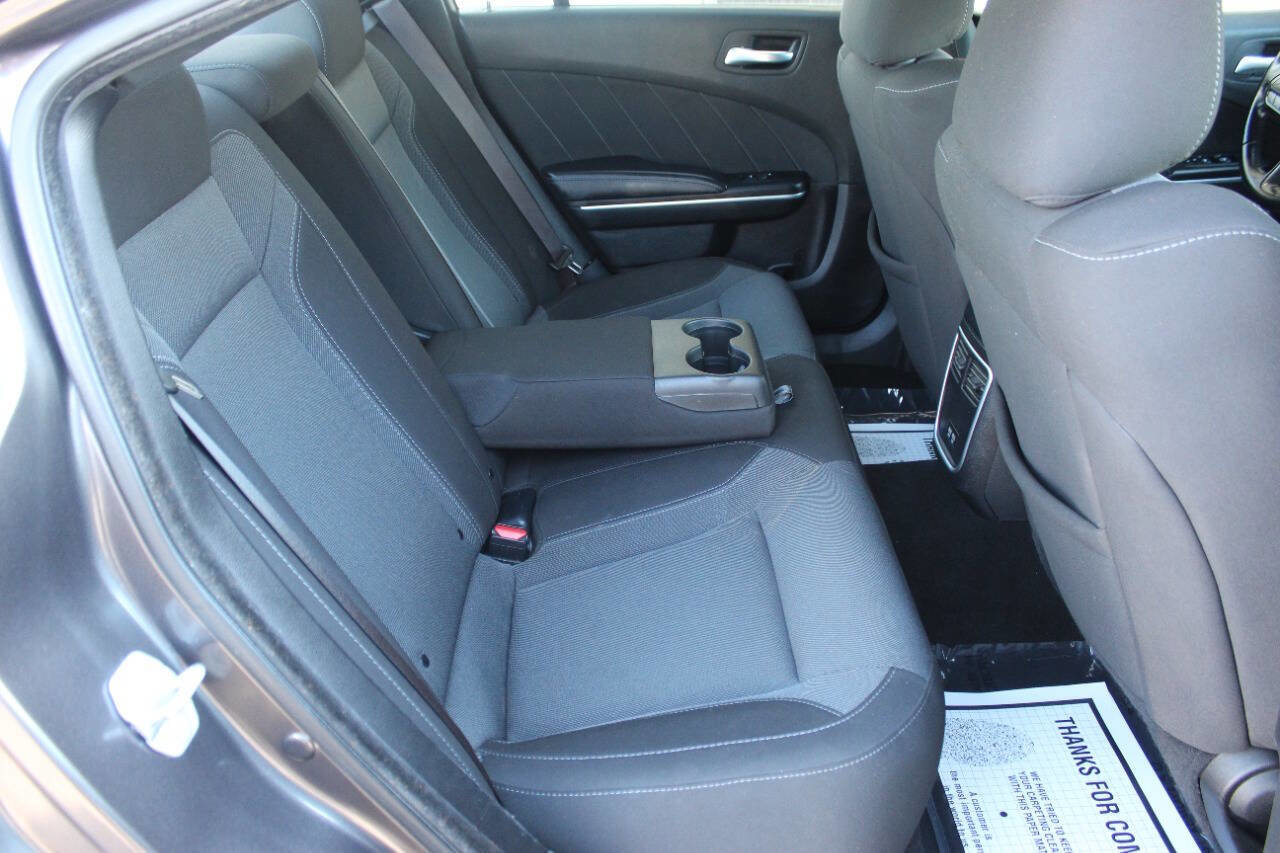 Used 2021 Dodge Charger SXT image 11