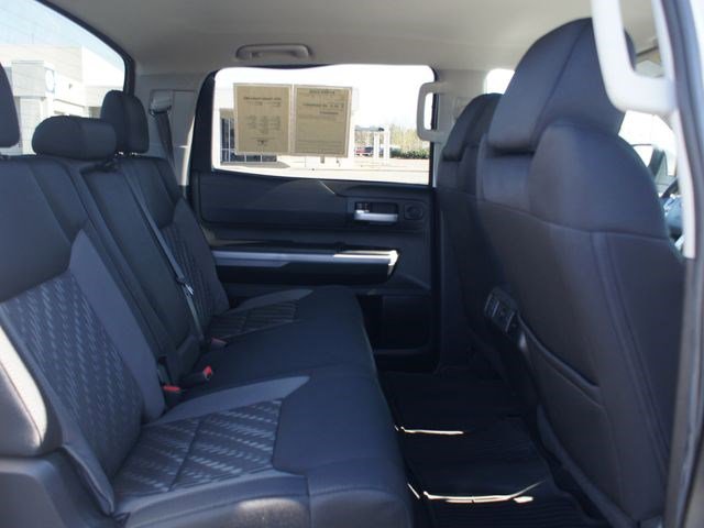 Used 2021 Toyota Tundra SR5 w/ SR5 Upgrade Package AWD/4WD image 21