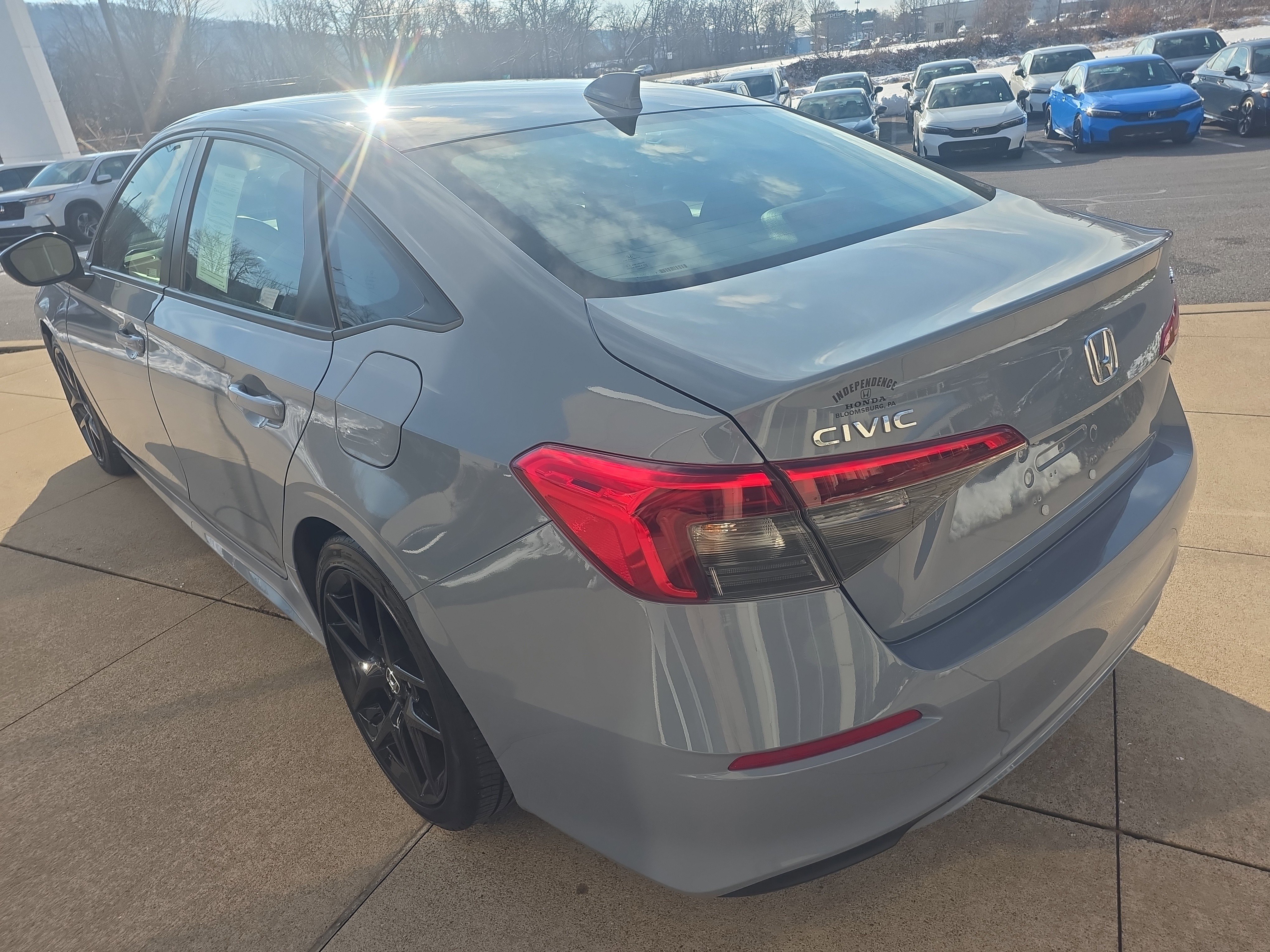 Used 2023 Honda Civic Sport image 7