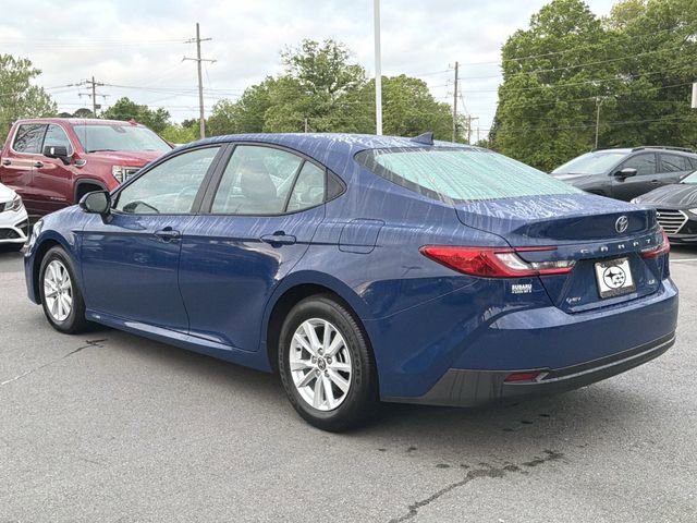 Used 2025 Toyota Camry LE image 5