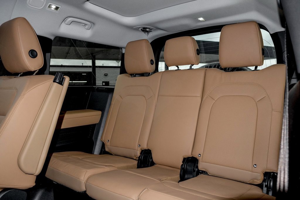 New 2026 Land Rover Defender 130 S image 18