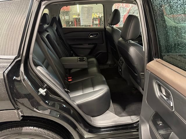 Used 2021 Nissan Rogue SL w/ Premium Package AWD/4WD image 12