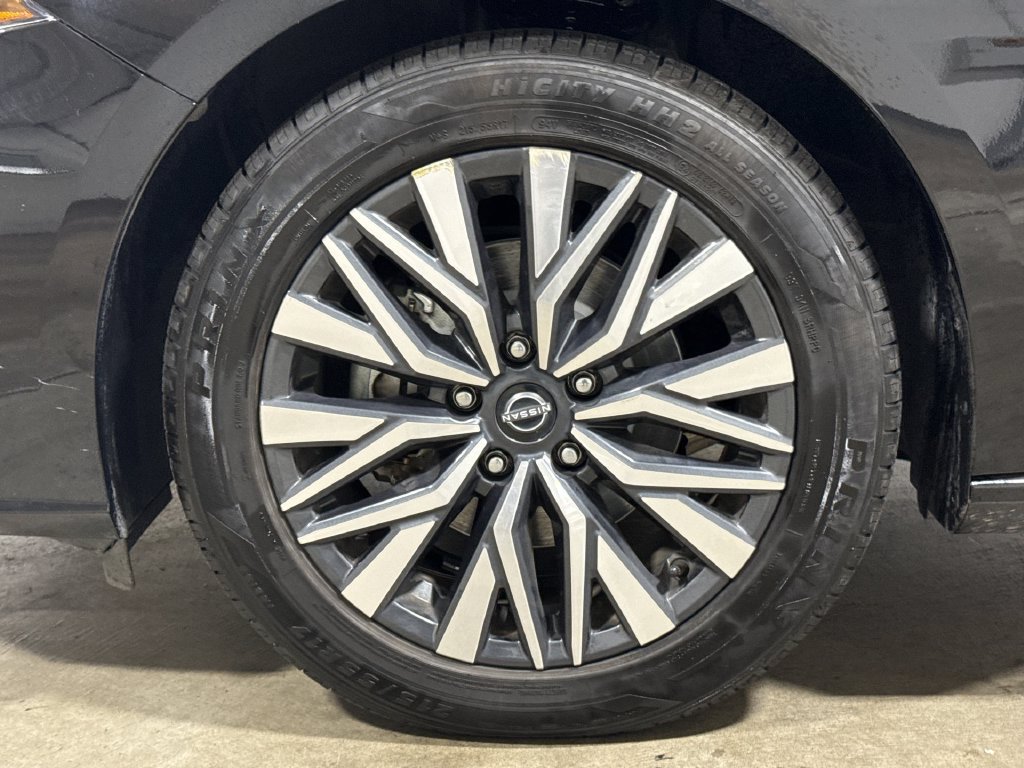 Used 2025 Nissan Altima 2.5 SV FWD image 26