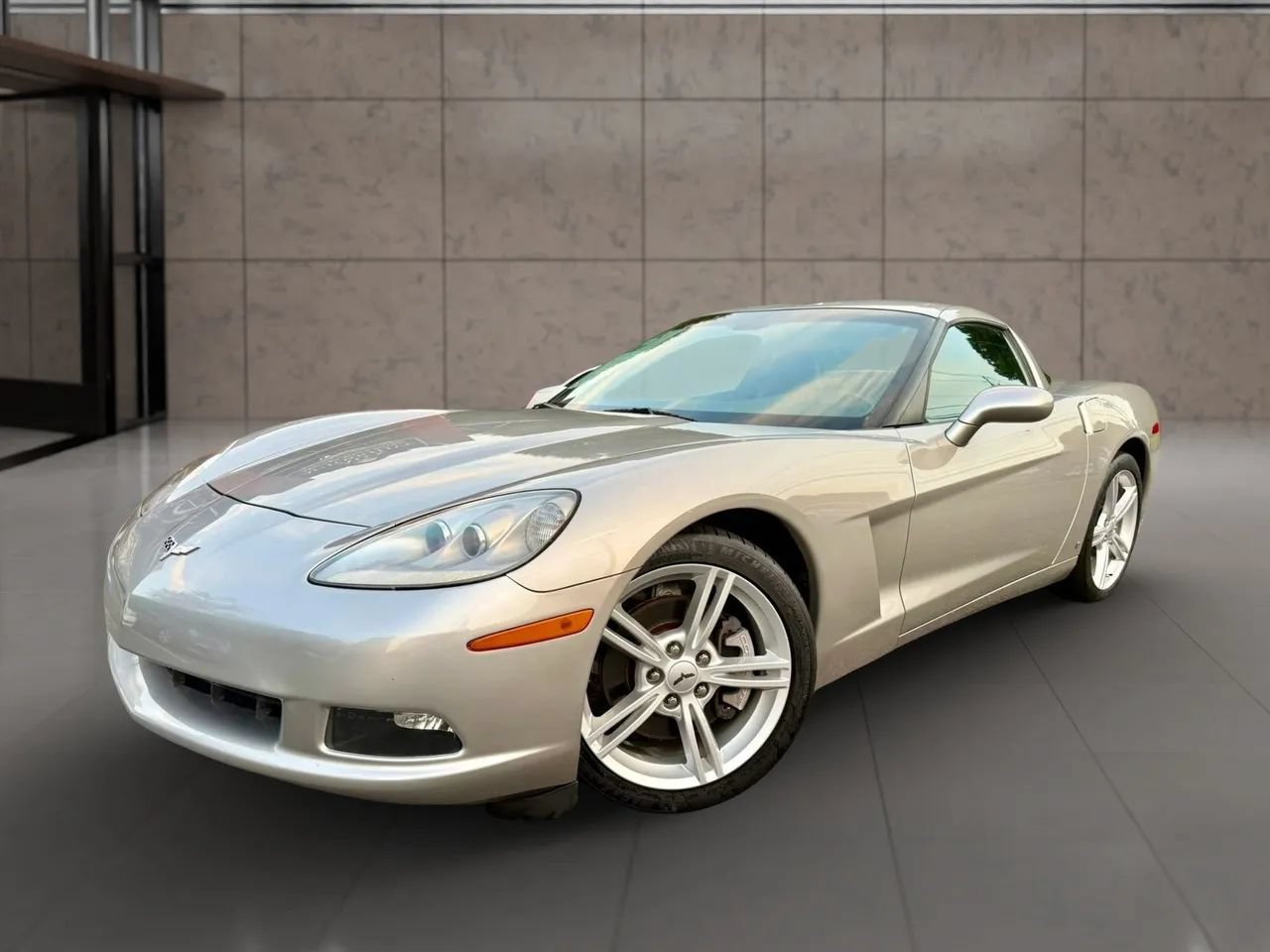 Used 2008 Chevrolet Corvette Coupe RWD image 3