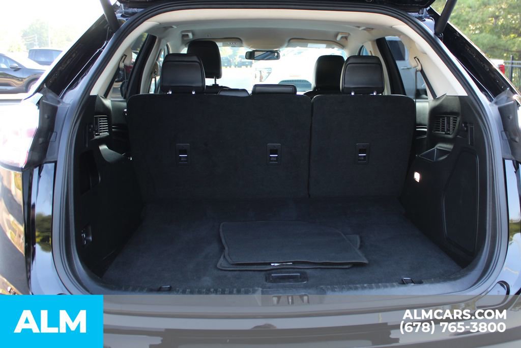 Used 2024 Ford Edge Titanium image 22