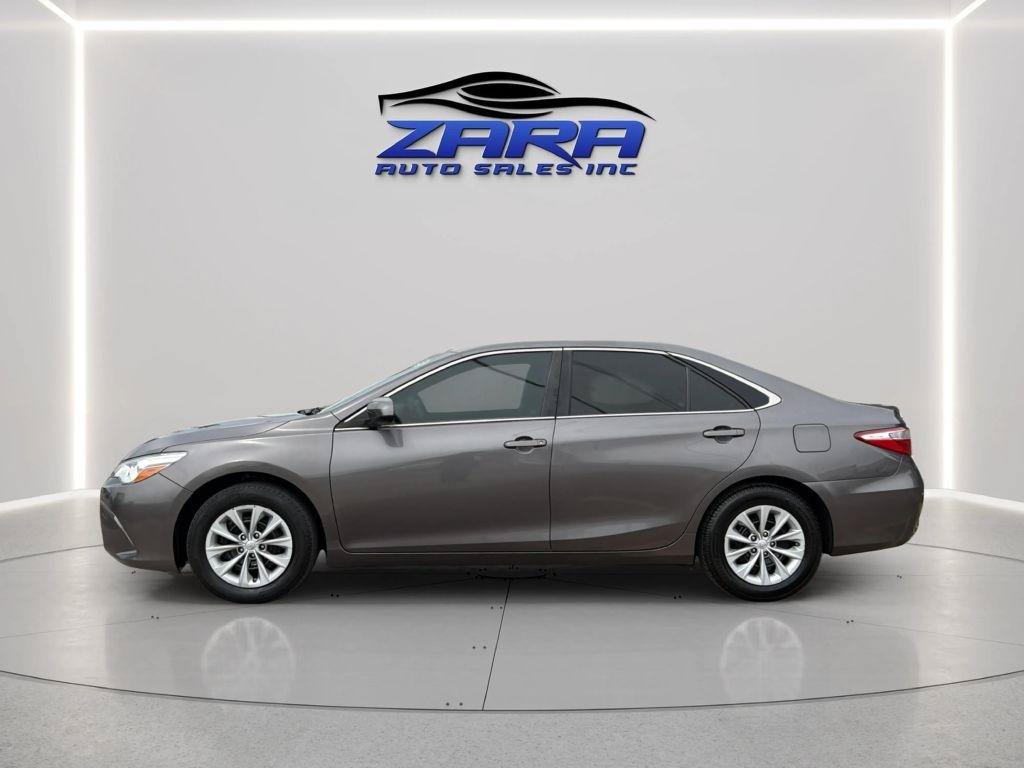 Used 2016 Toyota Camry LE FWD image 4