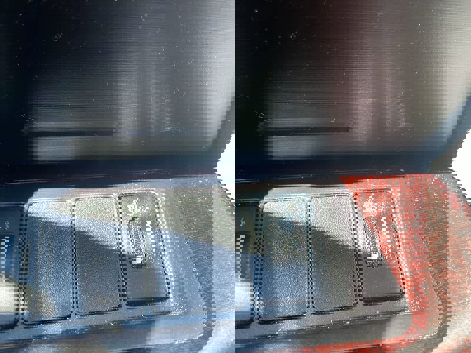 Used 2014 Toyota Camry XLE FWD image 19