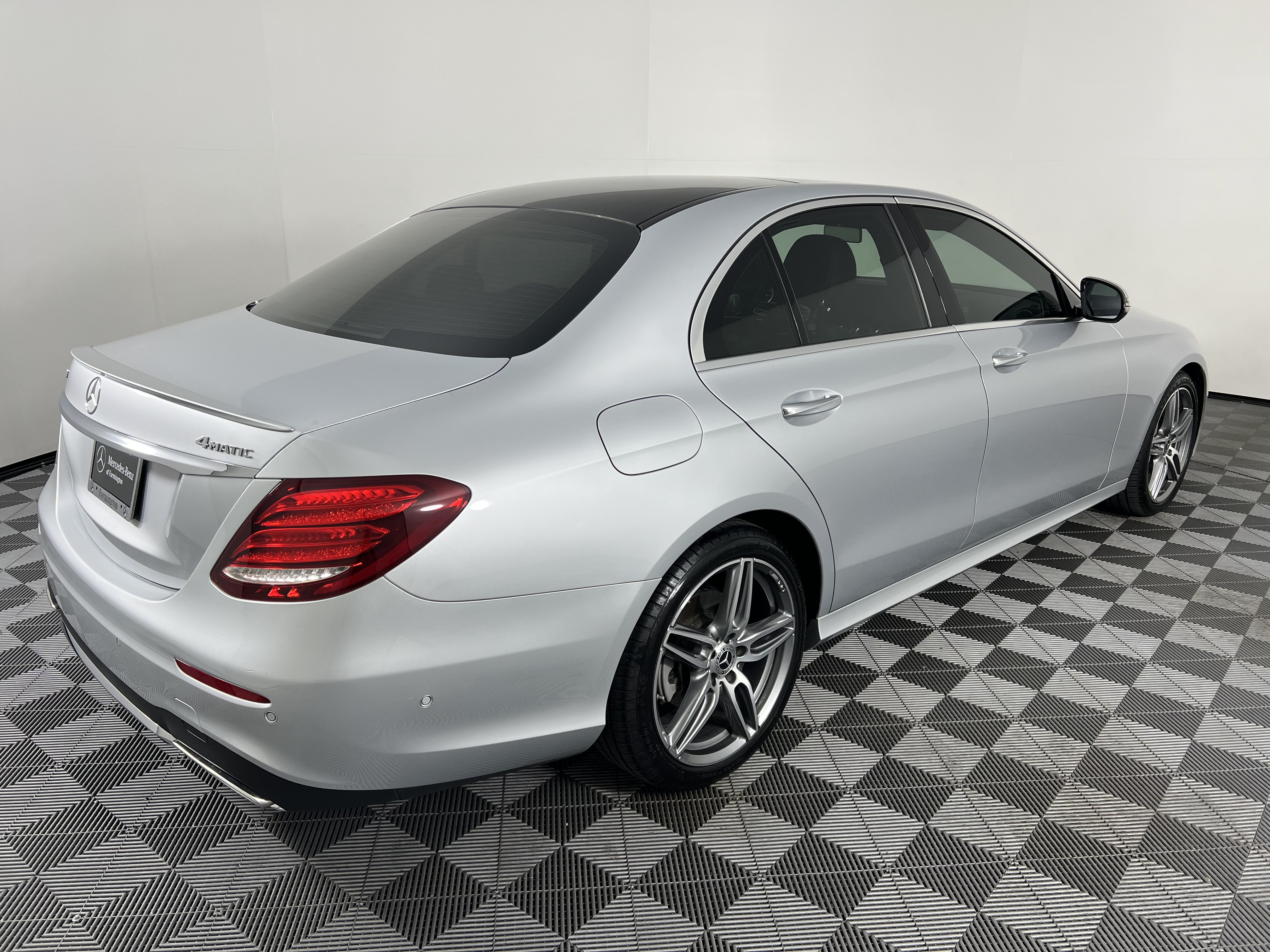 Certified 2019 Mercedes-Benz E 300 4MATIC image 13